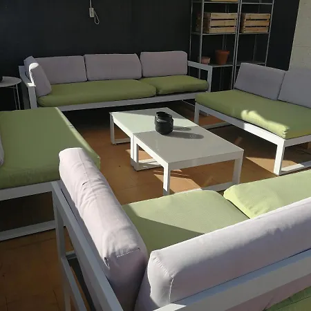 Modern Terrace Living *